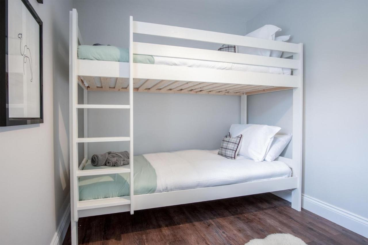 Kiln Park Farmhouse - 4 Bedroom Cottage - 나버스 외부 사진