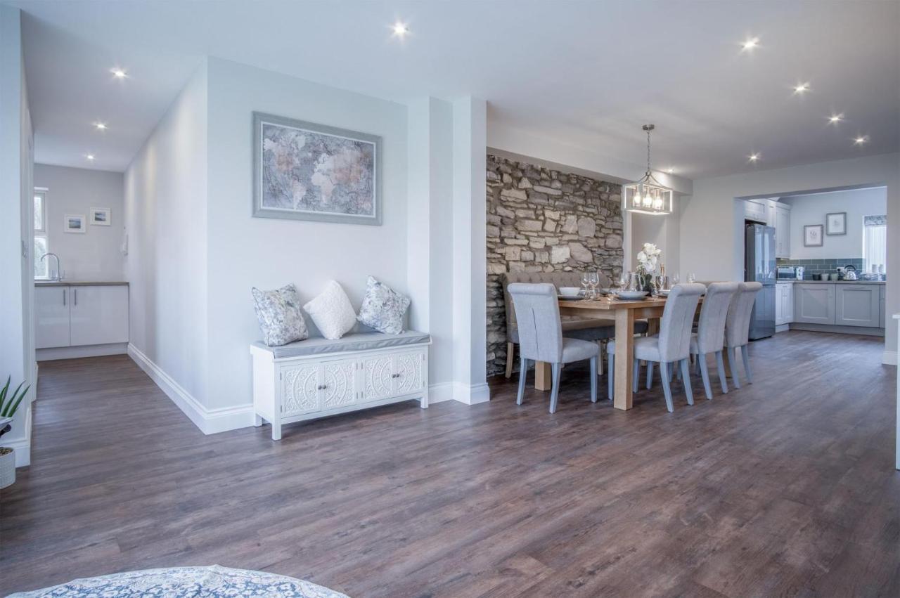 Kiln Park Farmhouse - 4 Bedroom Cottage - 나버스 외부 사진