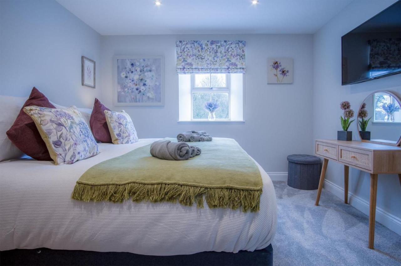 Kiln Park Farmhouse - 4 Bedroom Cottage - 나버스 외부 사진