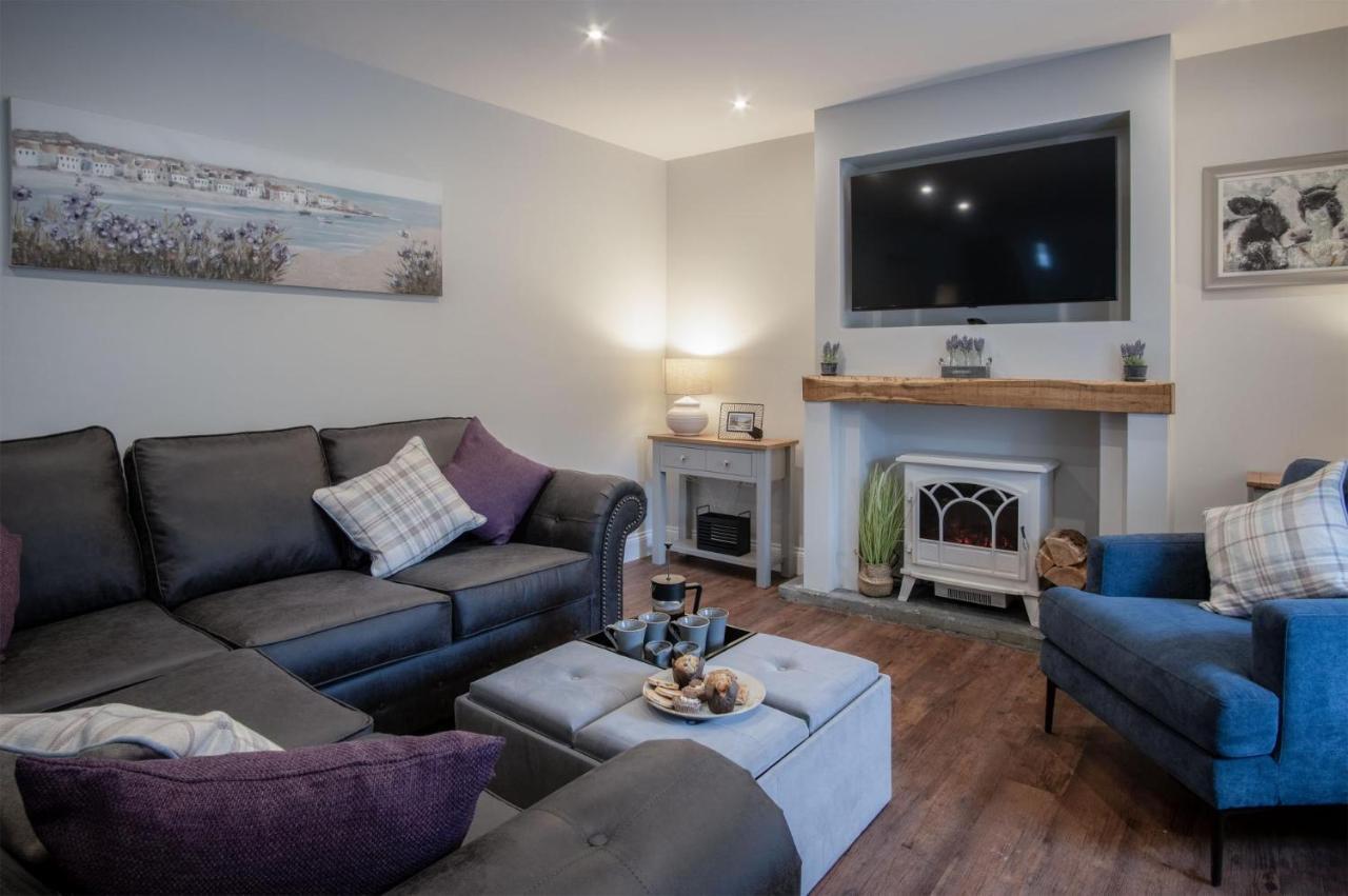 Kiln Park Farmhouse - 4 Bedroom Cottage - 나버스 외부 사진