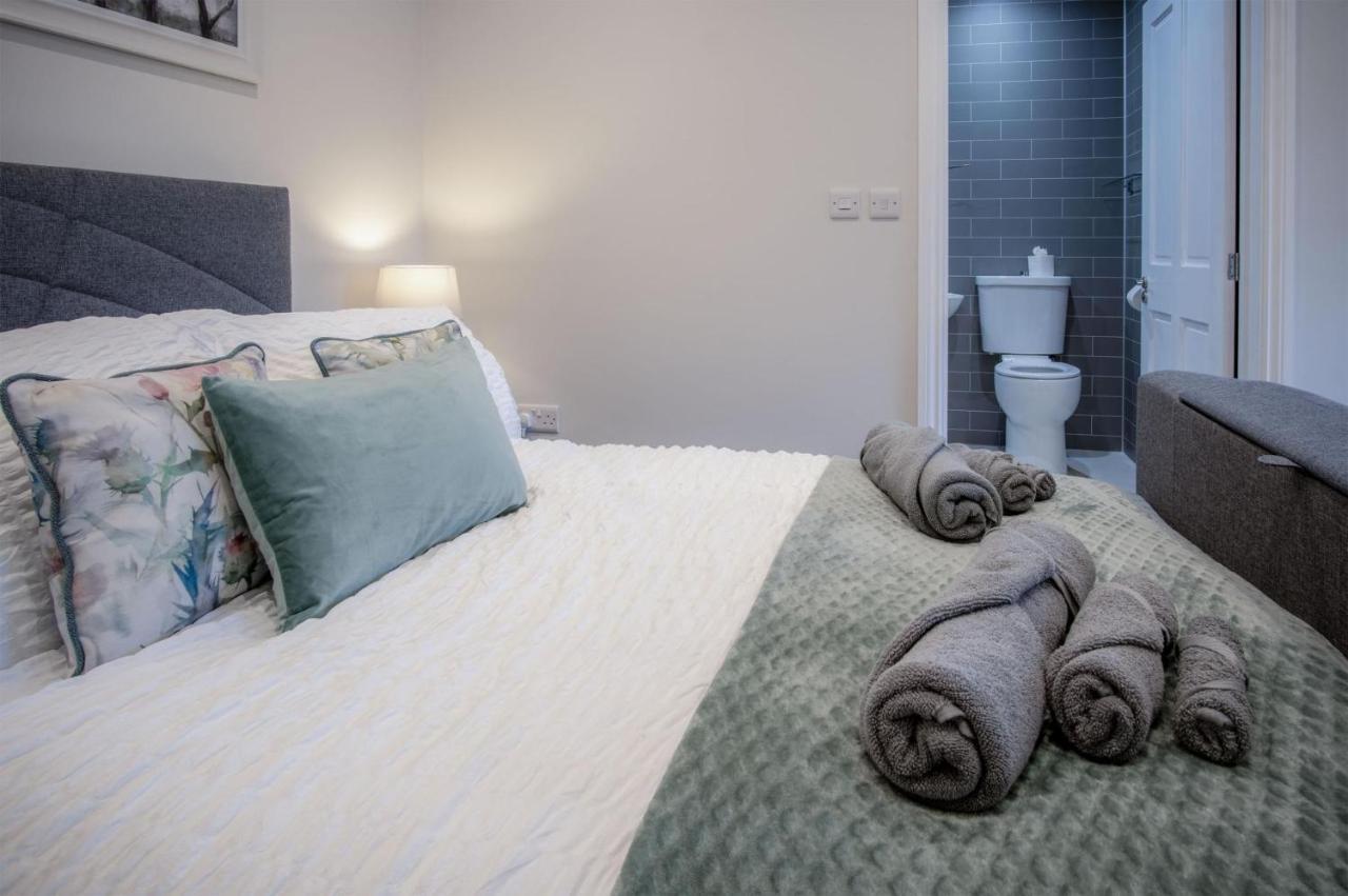 Kiln Park Farmhouse - 4 Bedroom Cottage - 나버스 외부 사진