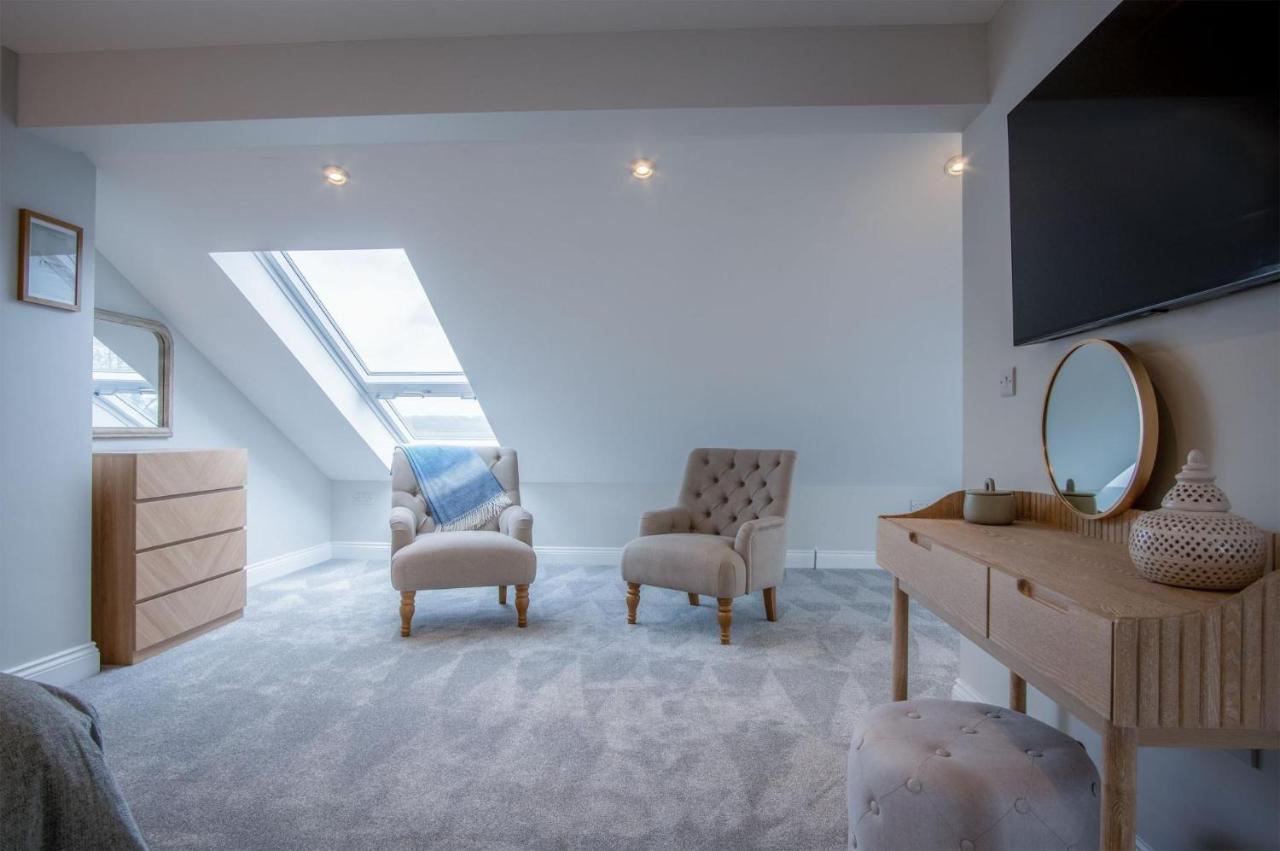 Kiln Park Farmhouse - 4 Bedroom Cottage - 나버스 외부 사진