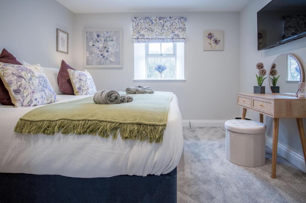 Kiln Park Farmhouse - 4 Bedroom Cottage - 나버스 외부 사진